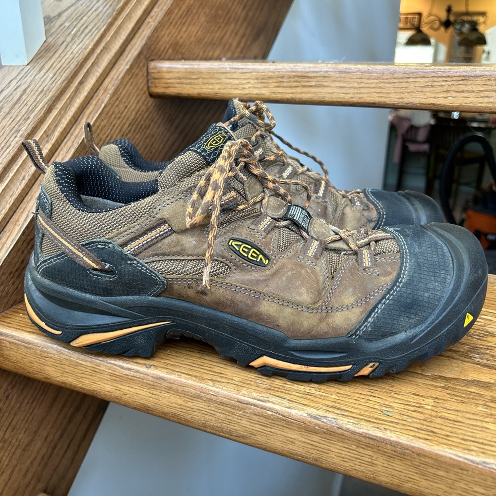 KEEN Utility Men's Braddock Low Height  Work Shoes

Size 13D